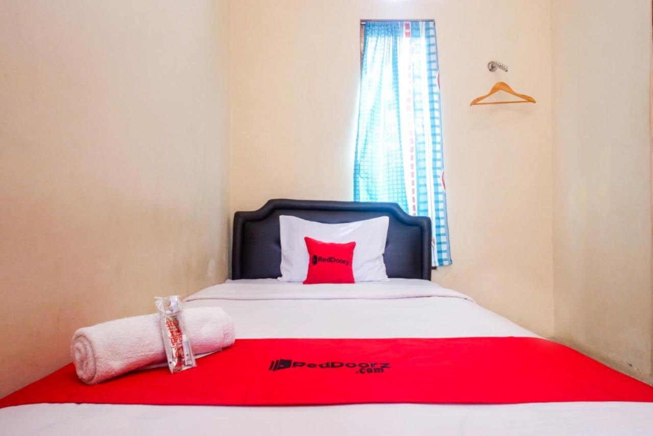 Reddoorz At Mahameru Residence Yogyakarta Kejayan Kültér fotó