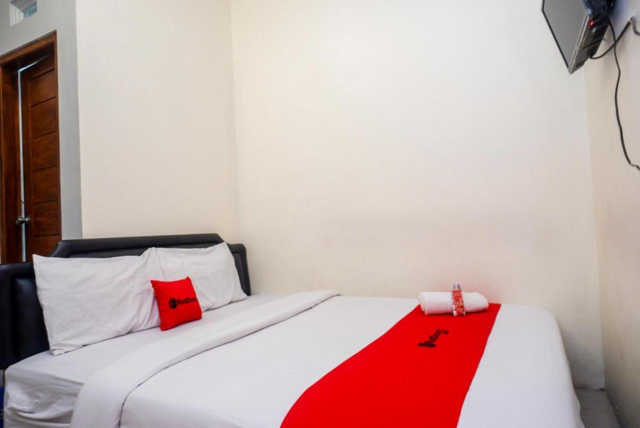 Reddoorz At Mahameru Residence Yogyakarta Kejayan Kültér fotó