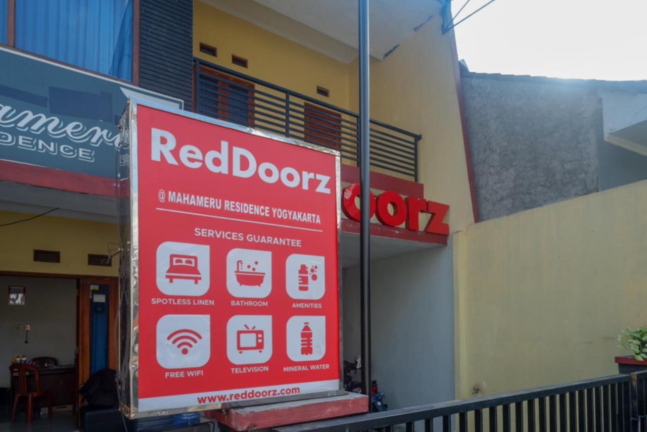 Reddoorz At Mahameru Residence Yogyakarta Kejayan Kültér fotó