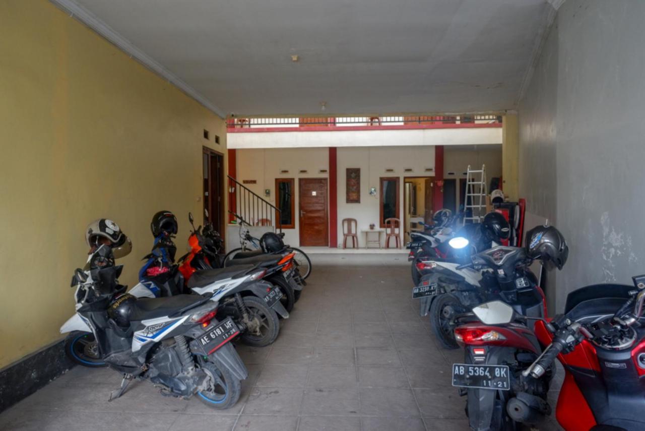 Reddoorz At Mahameru Residence Yogyakarta Kejayan Kültér fotó