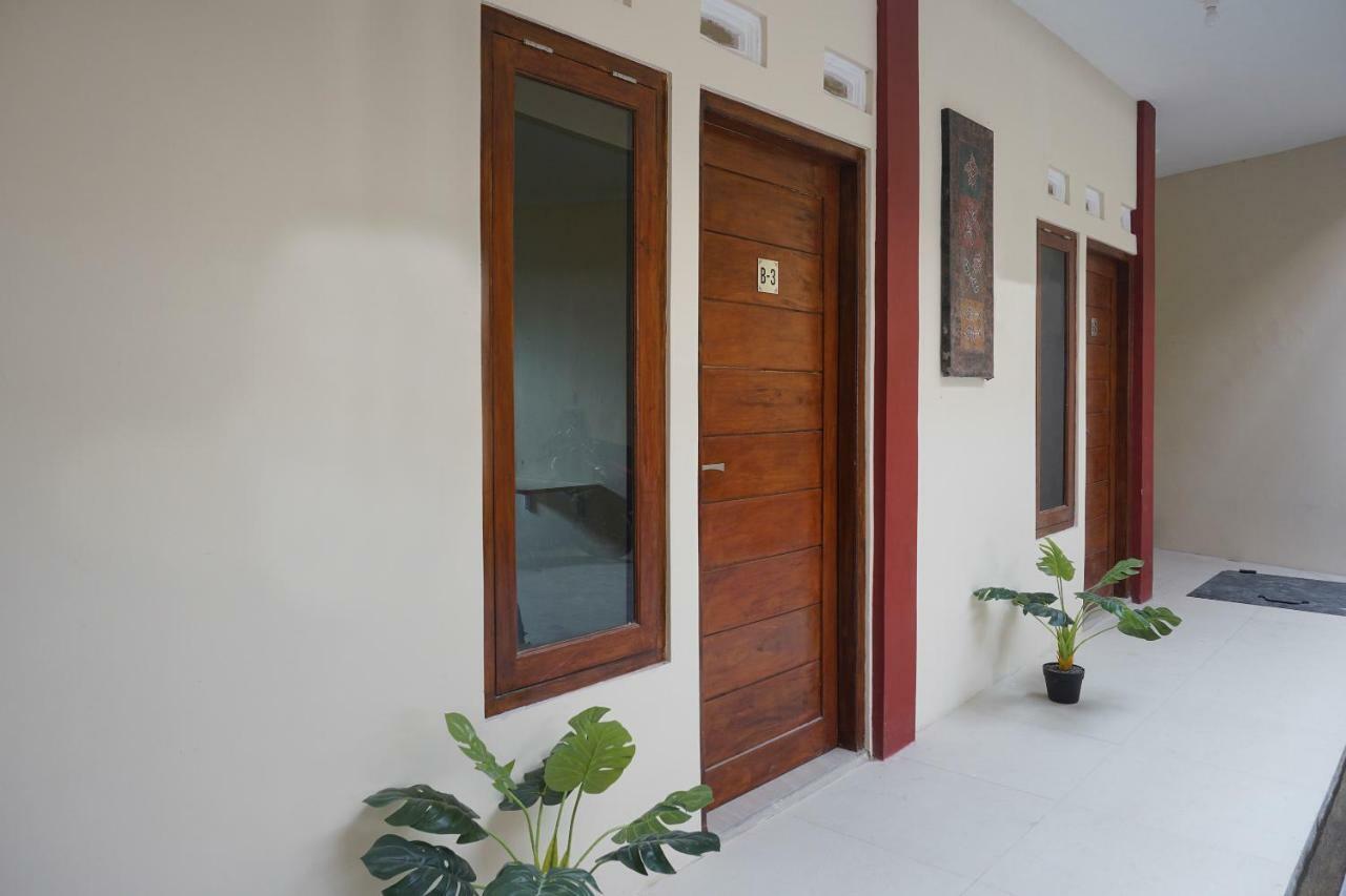 Reddoorz At Mahameru Residence Yogyakarta Kejayan Kültér fotó