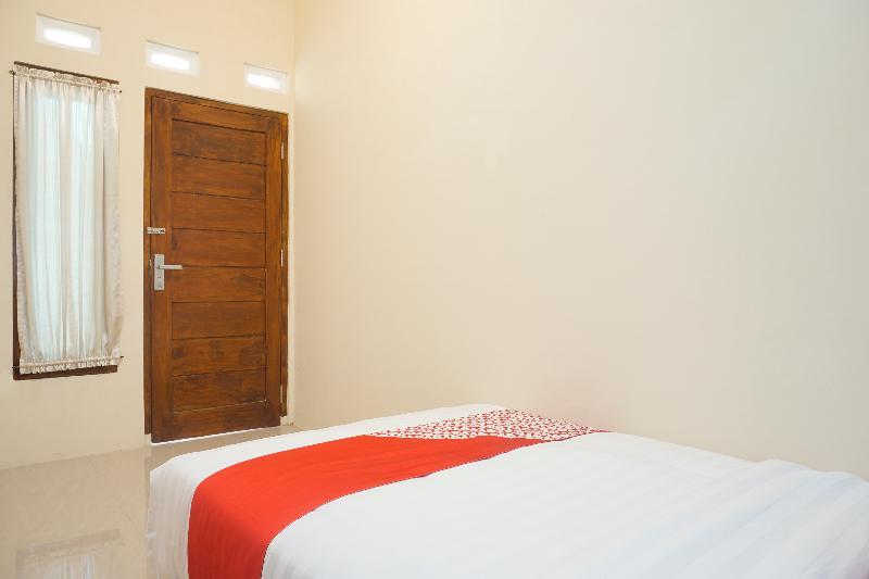 Reddoorz At Mahameru Residence Yogyakarta Kejayan Kültér fotó